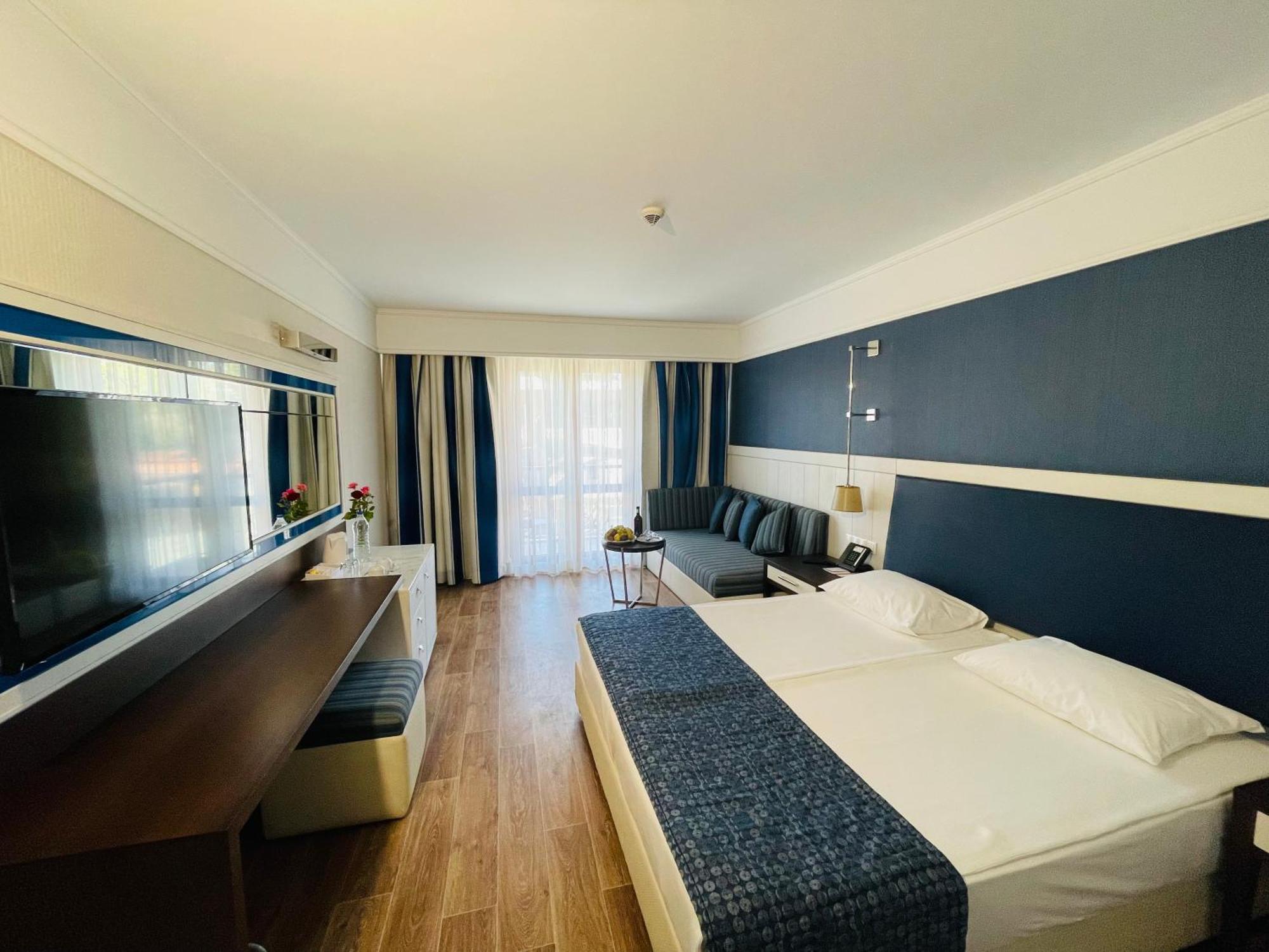 Club Grand Side Hotel Екстериор снимка